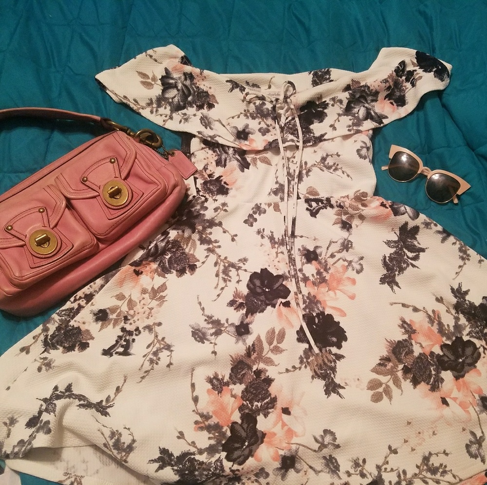 Cute off shoulders fall floral print dress